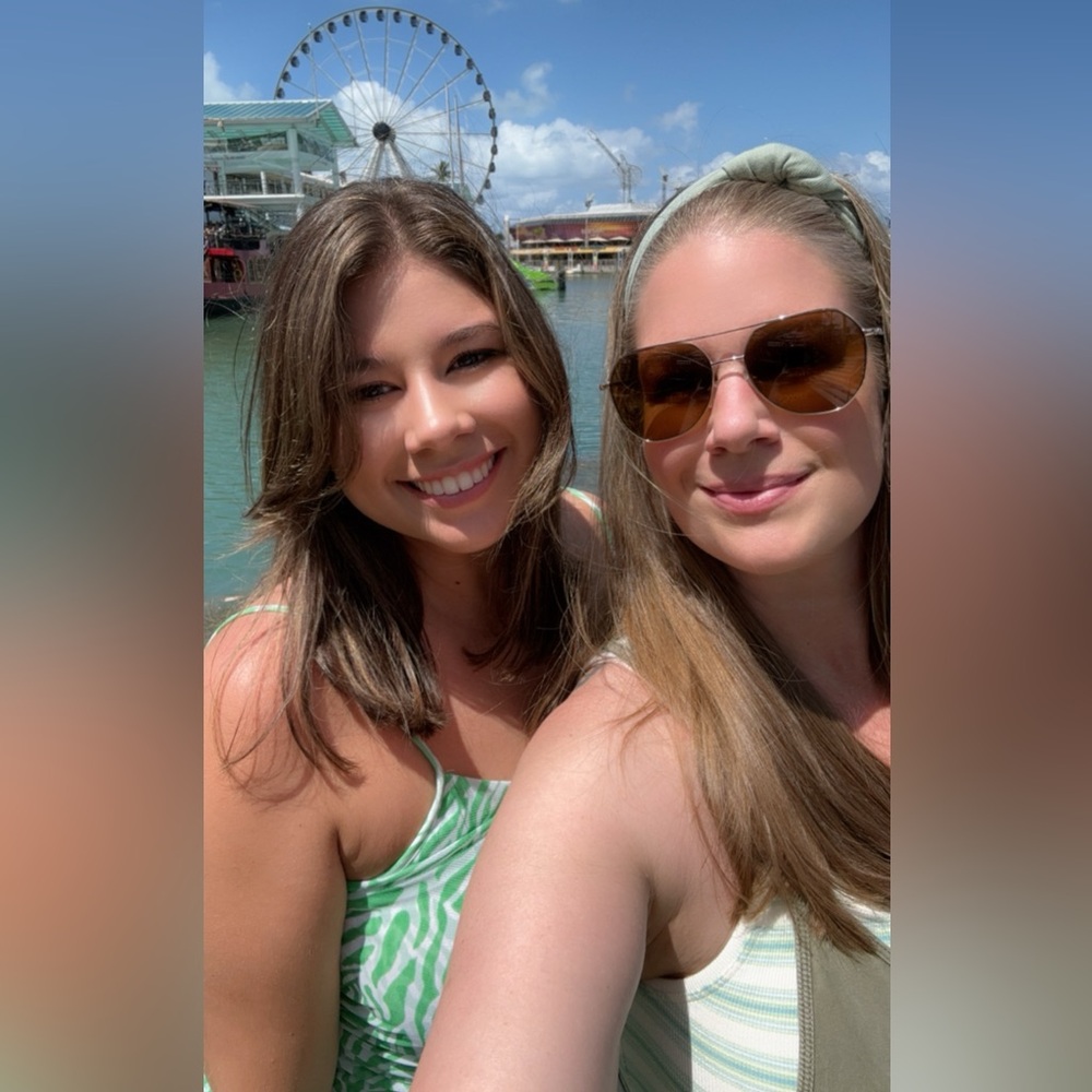 Meet your Posher, Christine